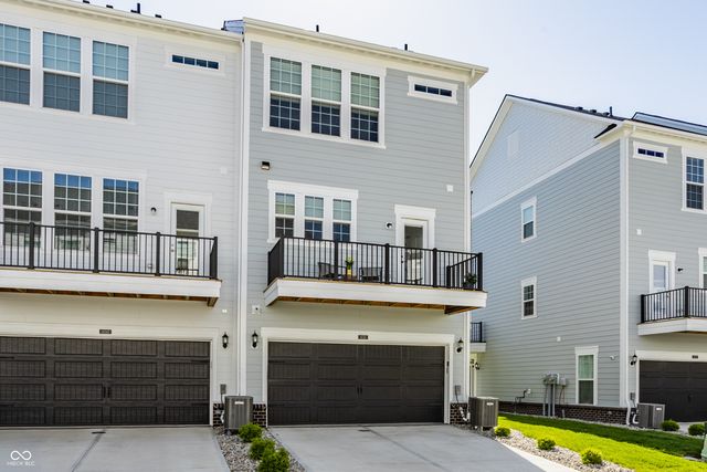14561 Elsmere Lane, Carmel, IN 46074