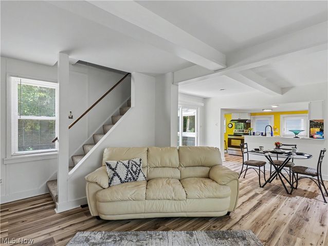 260 E Pace Avenue, Akron, OH 44319