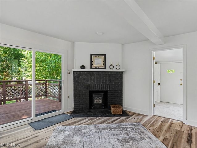 260 E Pace Avenue, Akron, OH 44319