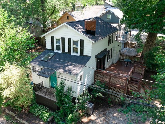 260 E Pace Avenue, Akron, OH 44319