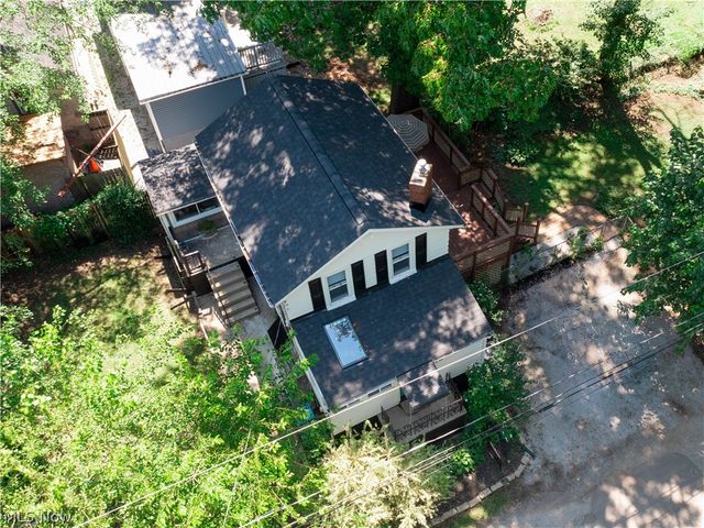 260 E Pace Avenue, Akron, OH 44319