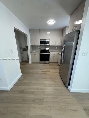 3840 NE 12th Avenue, Pompano Beach, FL 33064