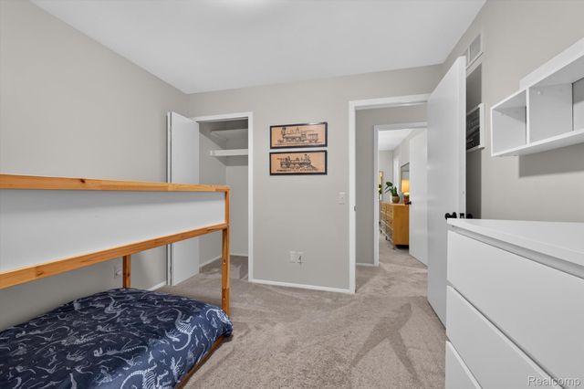 8965 Tartan Drive, Springfield Charter Township, MI 48348