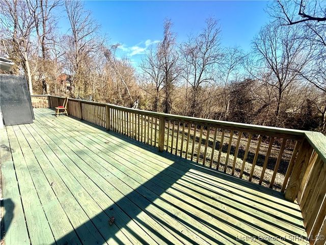 1030 Prospect Street, New Albany, IN 47150