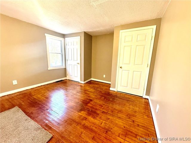 1030 Prospect Street, New Albany, IN 47150