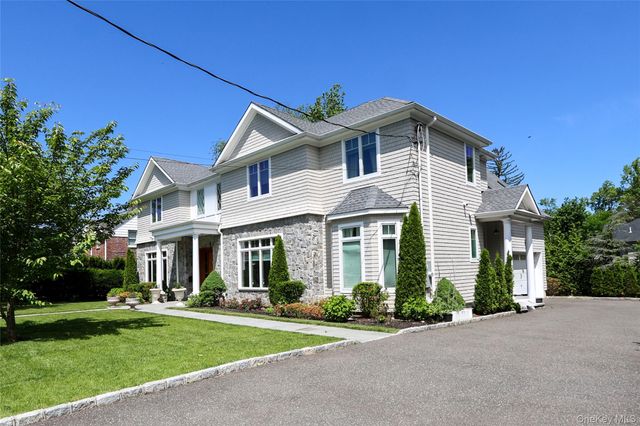 9 Tuddington Road, Great Neck, NY 11023