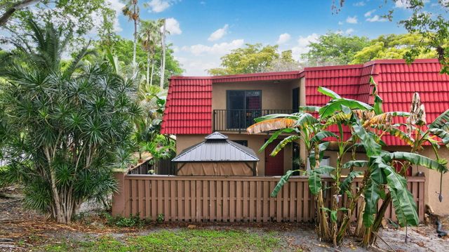 8093 Severn Drive D, Boca Raton, FL 33433