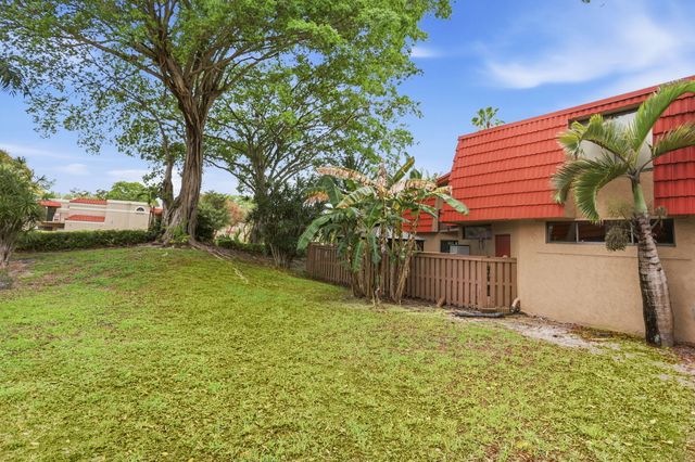 8093 Severn Drive D, Boca Raton, FL 33433