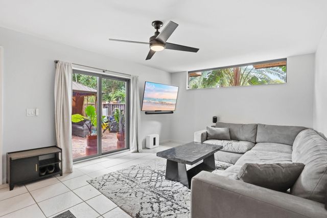 8093 Severn Drive D, Boca Raton, FL 33433