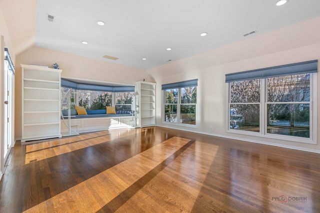 303 Auburn Avenue, Winnetka, IL 60093