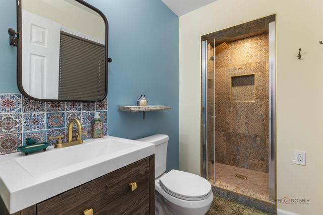 303 Auburn Avenue, Winnetka, IL 60093