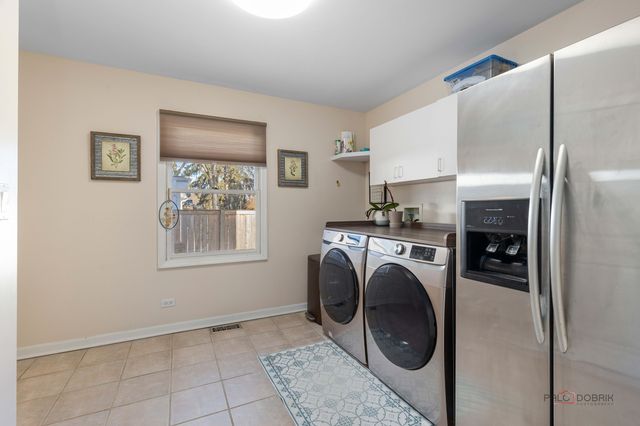 303 Auburn Avenue, Winnetka, IL 60093