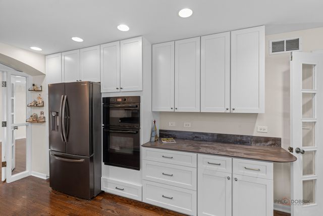 303 Auburn Avenue, Winnetka, IL 60093