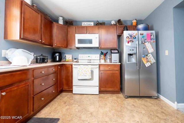 210 N Jackson Street, Bluffton, OH 45817