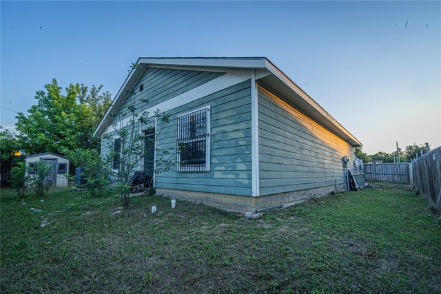 1315 Driess Street, Fort Worth, TX 76104