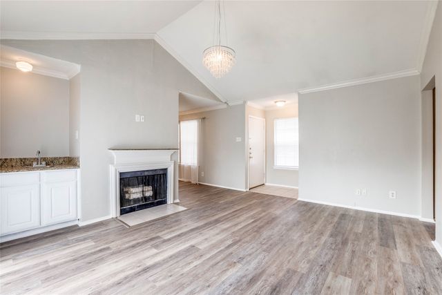 5300 Keller Springs Road 2086, Dallas, TX 75248