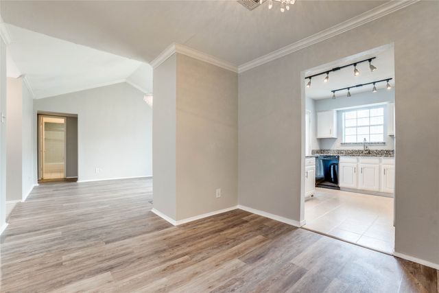 5300 Keller Springs Road 2086, Dallas, TX 75248