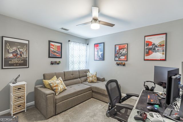 933 Cruce Lake Drive, Hoschton, GA 30548