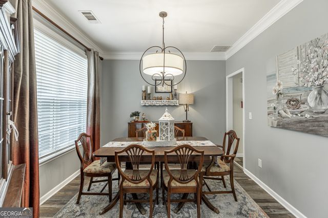 933 Cruce Lake Drive, Hoschton, GA 30548