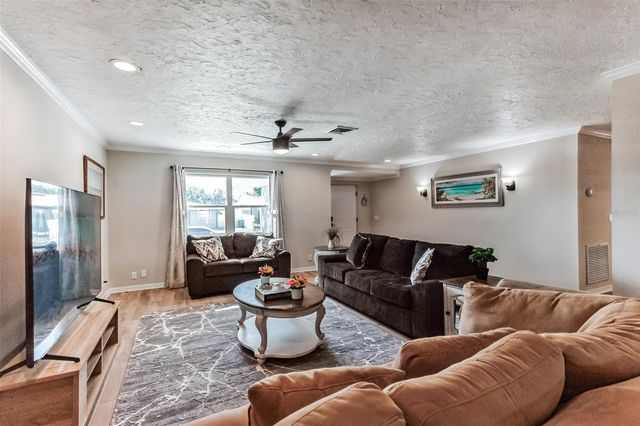 4219 2ND AVENUE NE, Bradenton, FL 34208