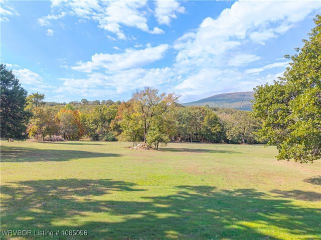 100 Royal Oak Drive, Poteau, OK 74953