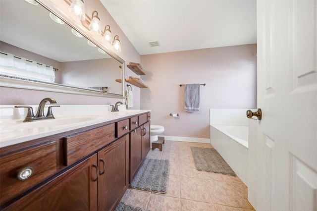 207 Janis Mae DR, Hutto, TX 78634