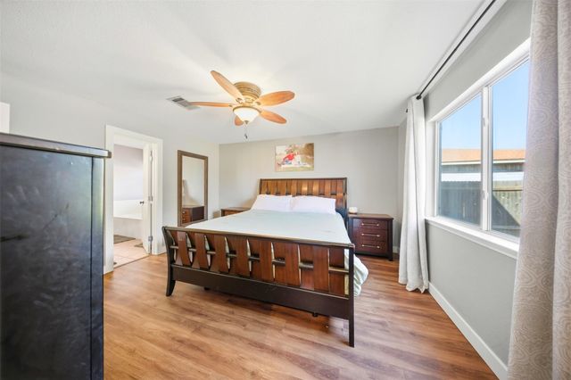 207 Janis Mae DR, Hutto, TX 78634