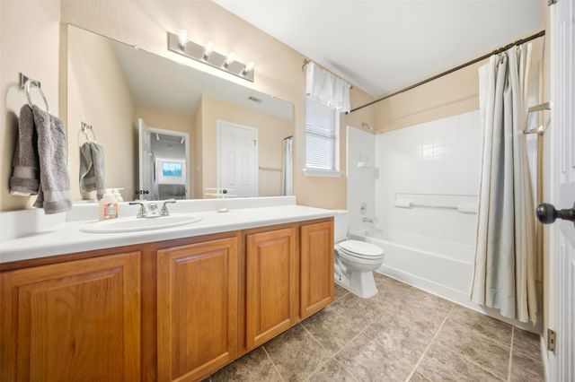 207 Janis Mae DR, Hutto, TX 78634