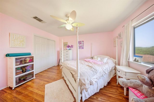 207 Janis Mae DR, Hutto, TX 78634