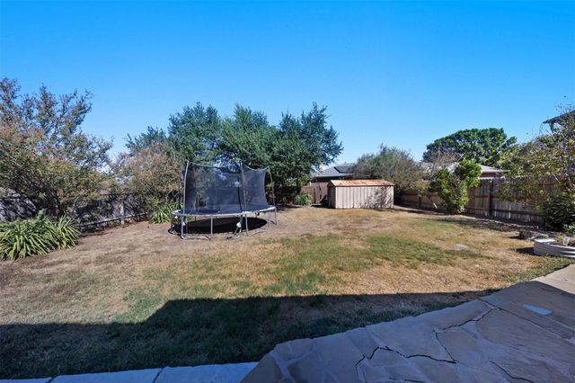 207 Janis Mae DR, Hutto, TX 78634