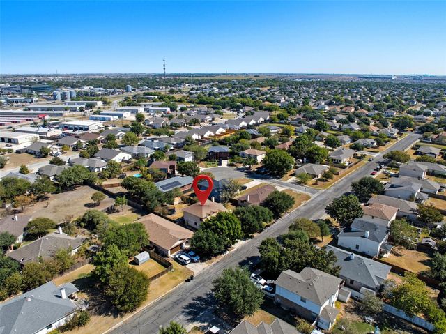 207 Janis Mae DR, Hutto, TX 78634