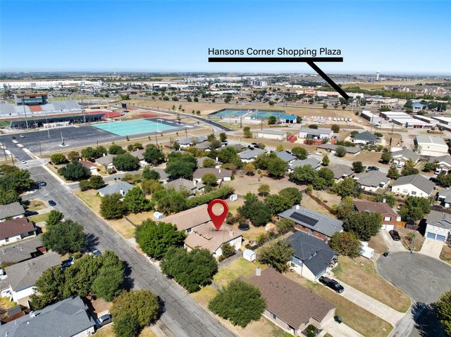 207 Janis Mae DR, Hutto, TX 78634