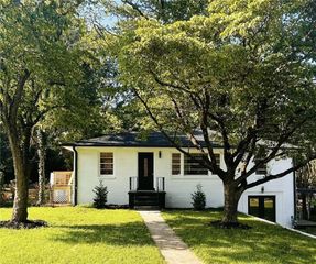 661 Kennesaw SE Drive, Smyrna, GA 30080