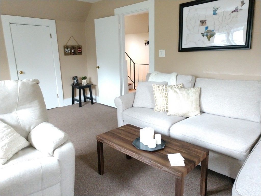 5 Seaward Road 3, Wellesley, MA 02481