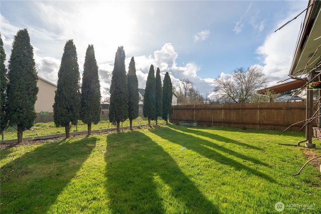 16317 NE 71st Street, Vancouver, WA 98682