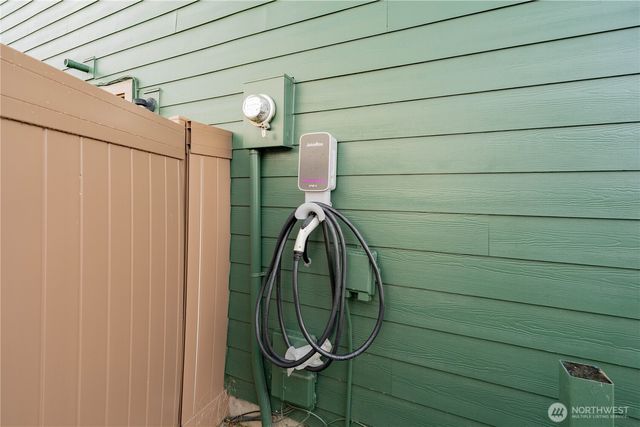 16317 NE 71st Street, Vancouver, WA 98682