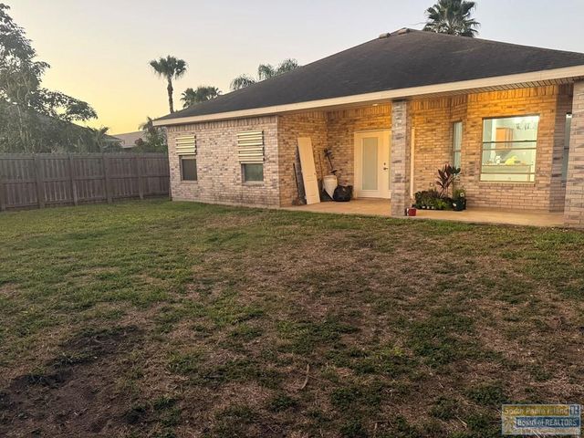 1218 Fresno Dr., Laguna Vista, TX 78578