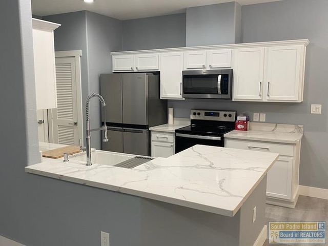 1218 Fresno Dr., Laguna Vista, TX 78578