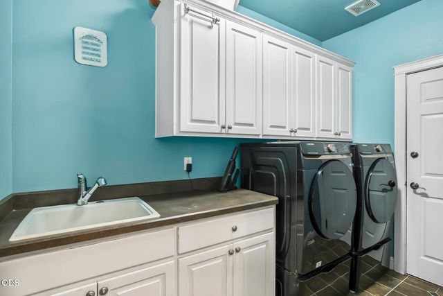 796 SE Briarwood Court, Bend, OR 97702