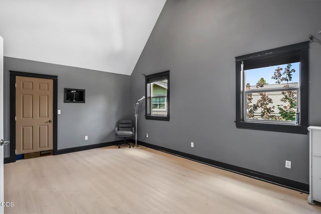 796 SE Briarwood Court, Bend, OR 97702