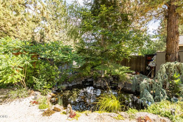 796 SE Briarwood Court, Bend, OR 97702