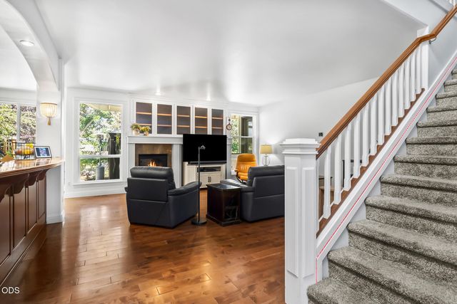 796 SE Briarwood Court, Bend, OR 97702