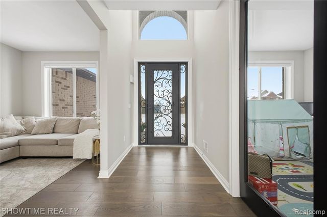 19782 Chase Drive, Macomb, MI 48042