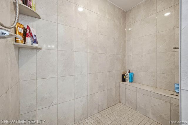 19782 Chase Drive, Macomb, MI 48042