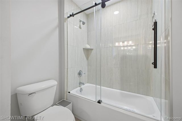 19782 Chase Drive, Macomb, MI 48042