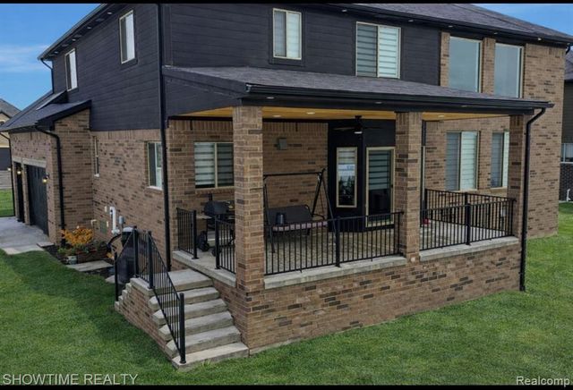 19782 Chase Drive, Macomb, MI 48042