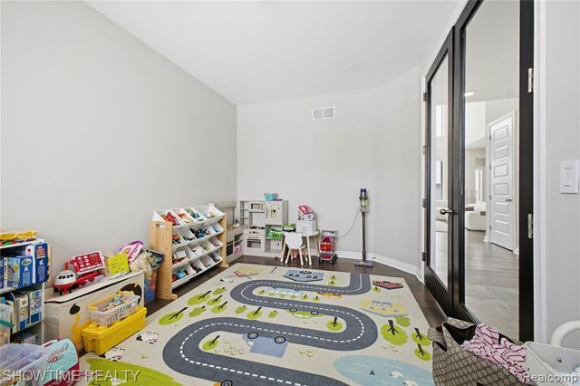 19782 Chase Drive, Macomb, MI 48042