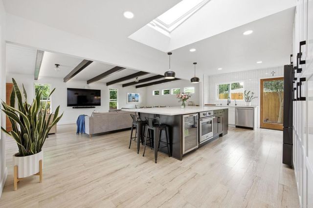 1801 Ratcliff Road, Carlsbad, CA 92008