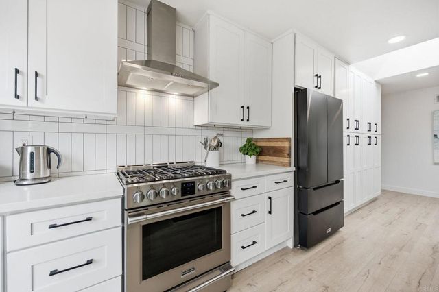 1801 Ratcliff Road, Carlsbad, CA 92008