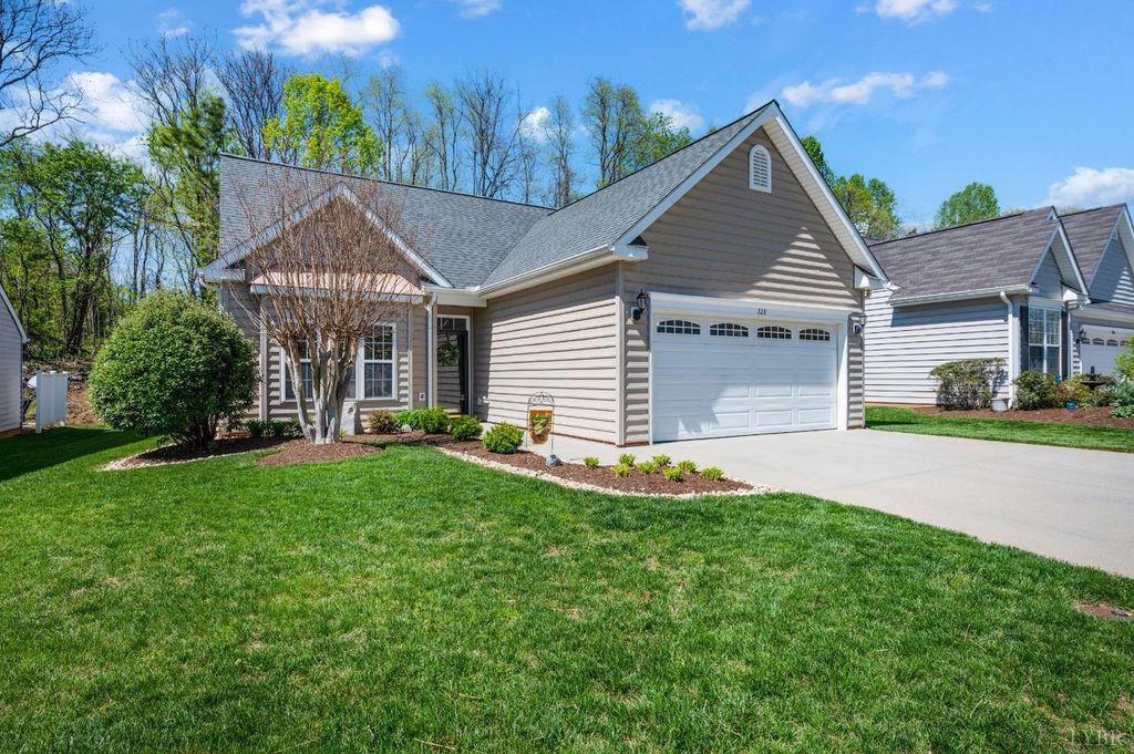 328 Paulette Circle, Lynchburg, VA 24502